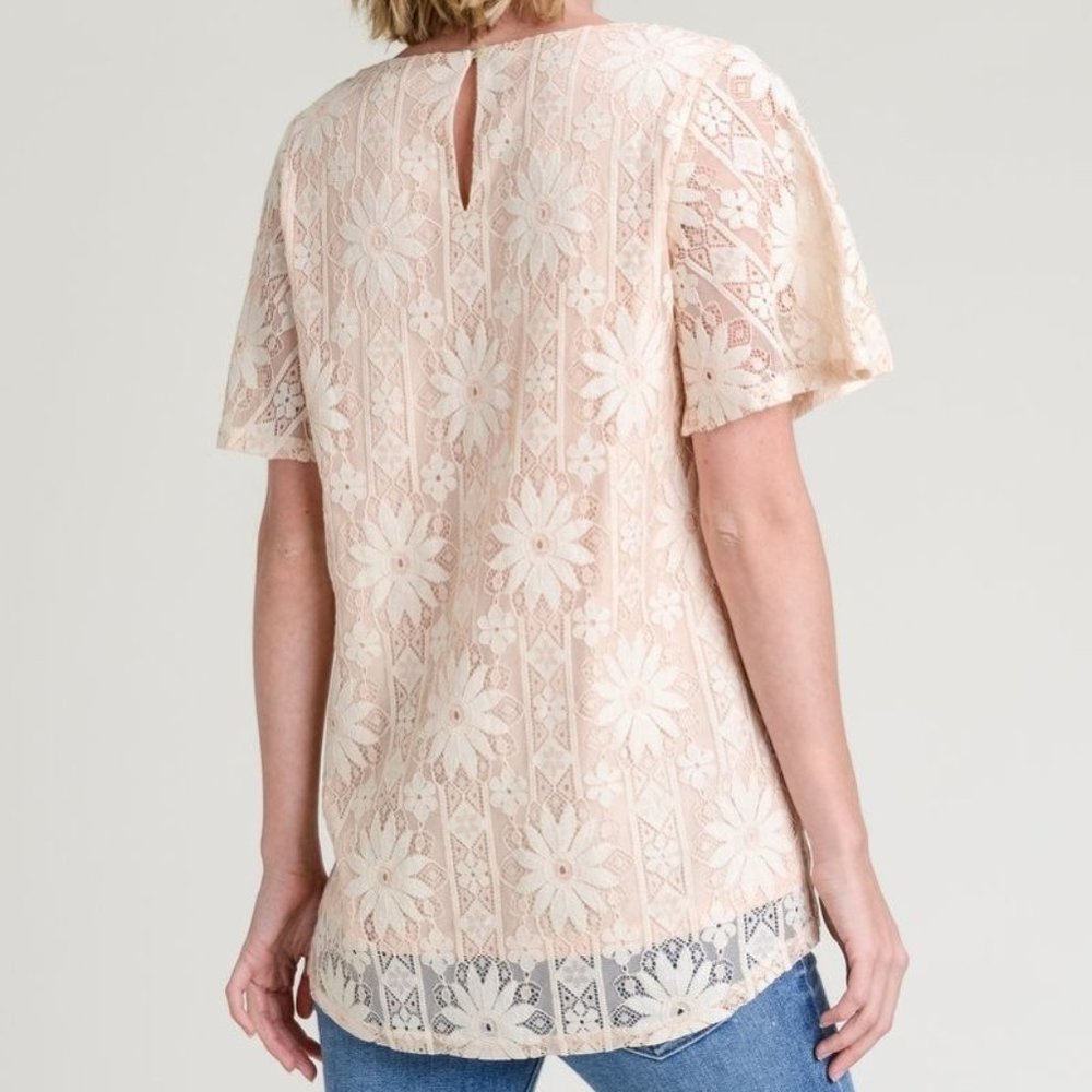Jodifl Bell Sleeve Lace Top - Picture 4 of 6